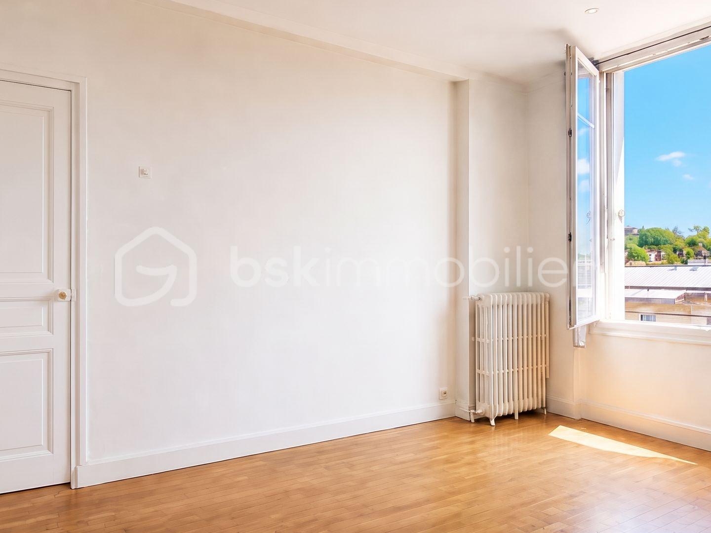 Appartement à vendre - 2 pièces - 33m2 - Rueil-Malmaison (92500)