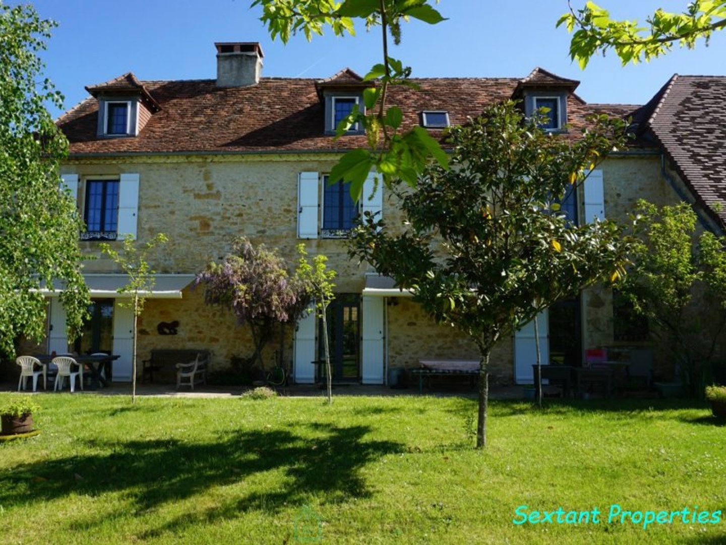 Maison 11 pièces 298 m²