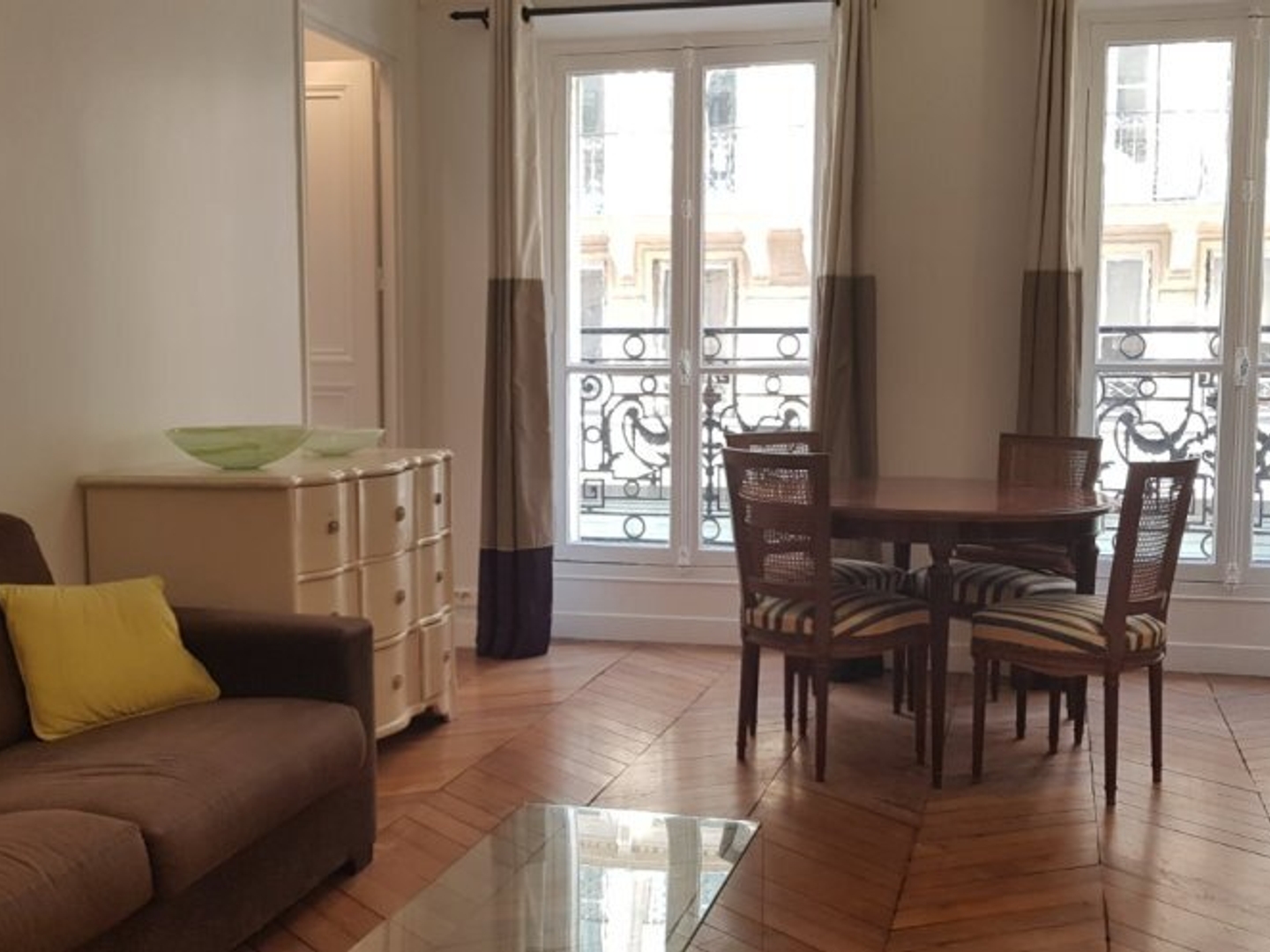 Vends t3 - 69.74 m² - Paris 8Eme Arrondissement