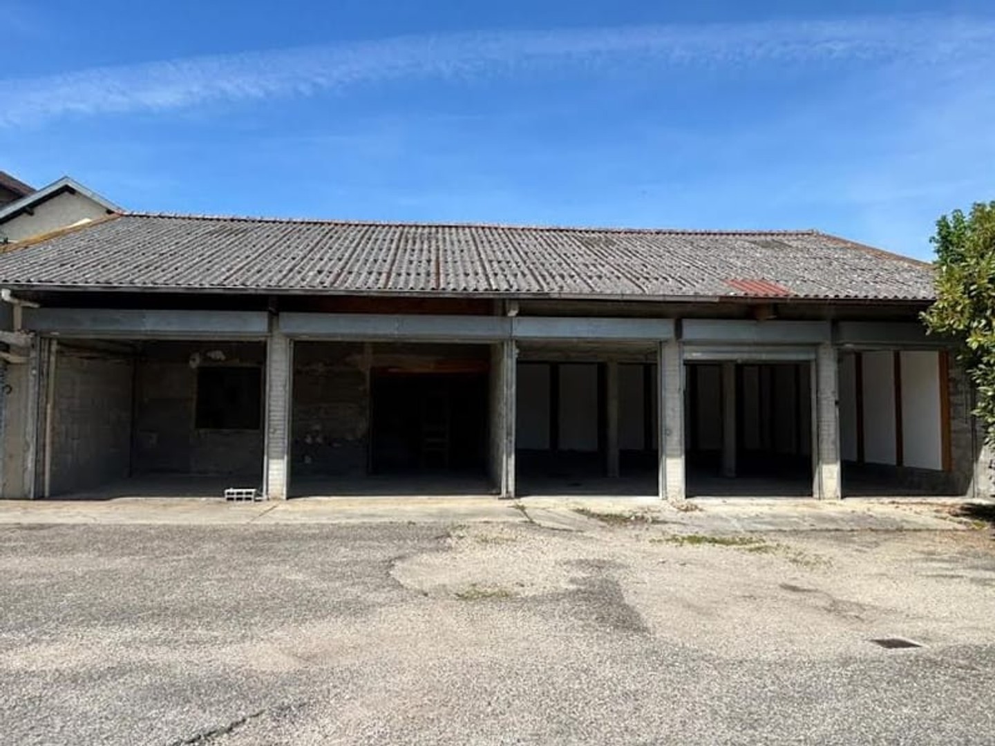 Parking/Garage/Box 220 m²