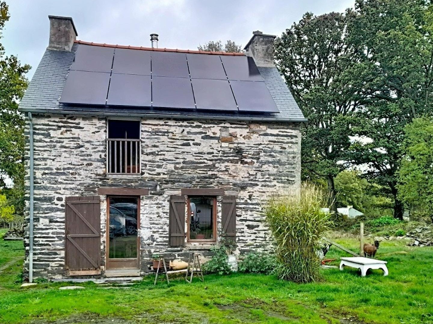 Très belle opportunité! Petite maison à finir de rénover