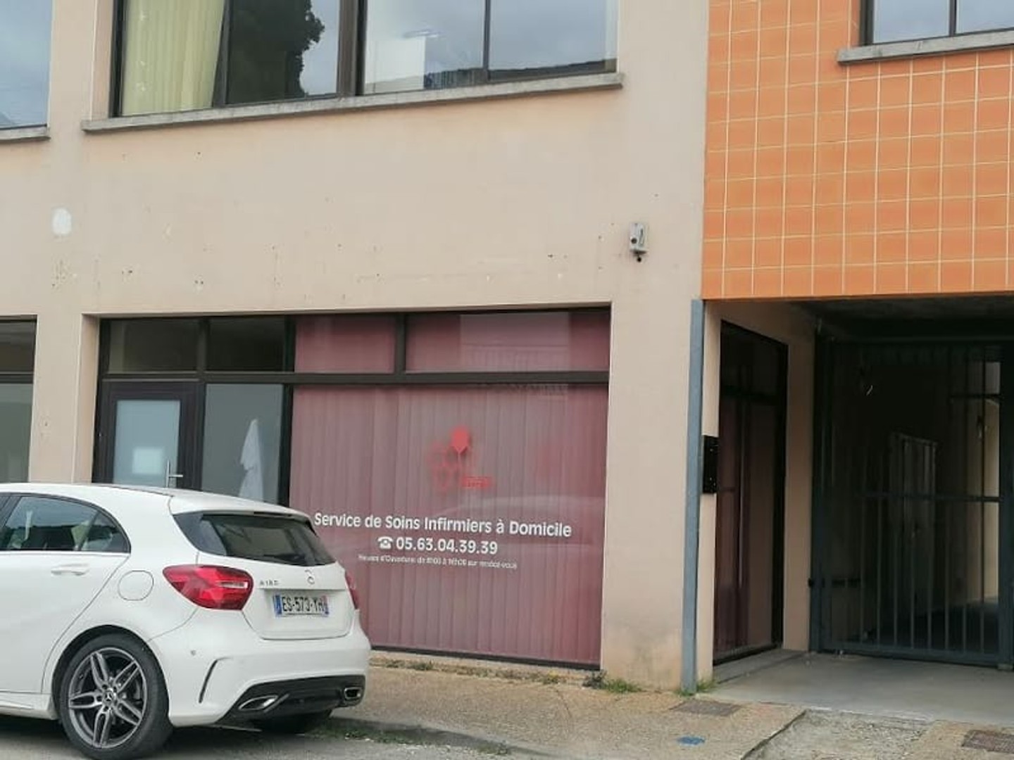 Bureaux à vendre - 4 pièces - 84m2 - Moissac (82200)