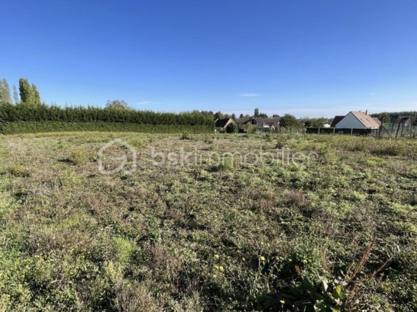 Terrain 3000 m²
