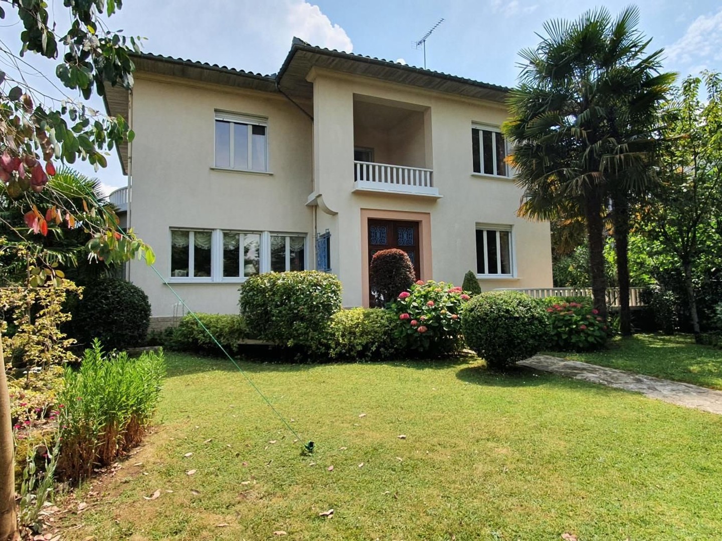 Maison 7 pièces 219 m²