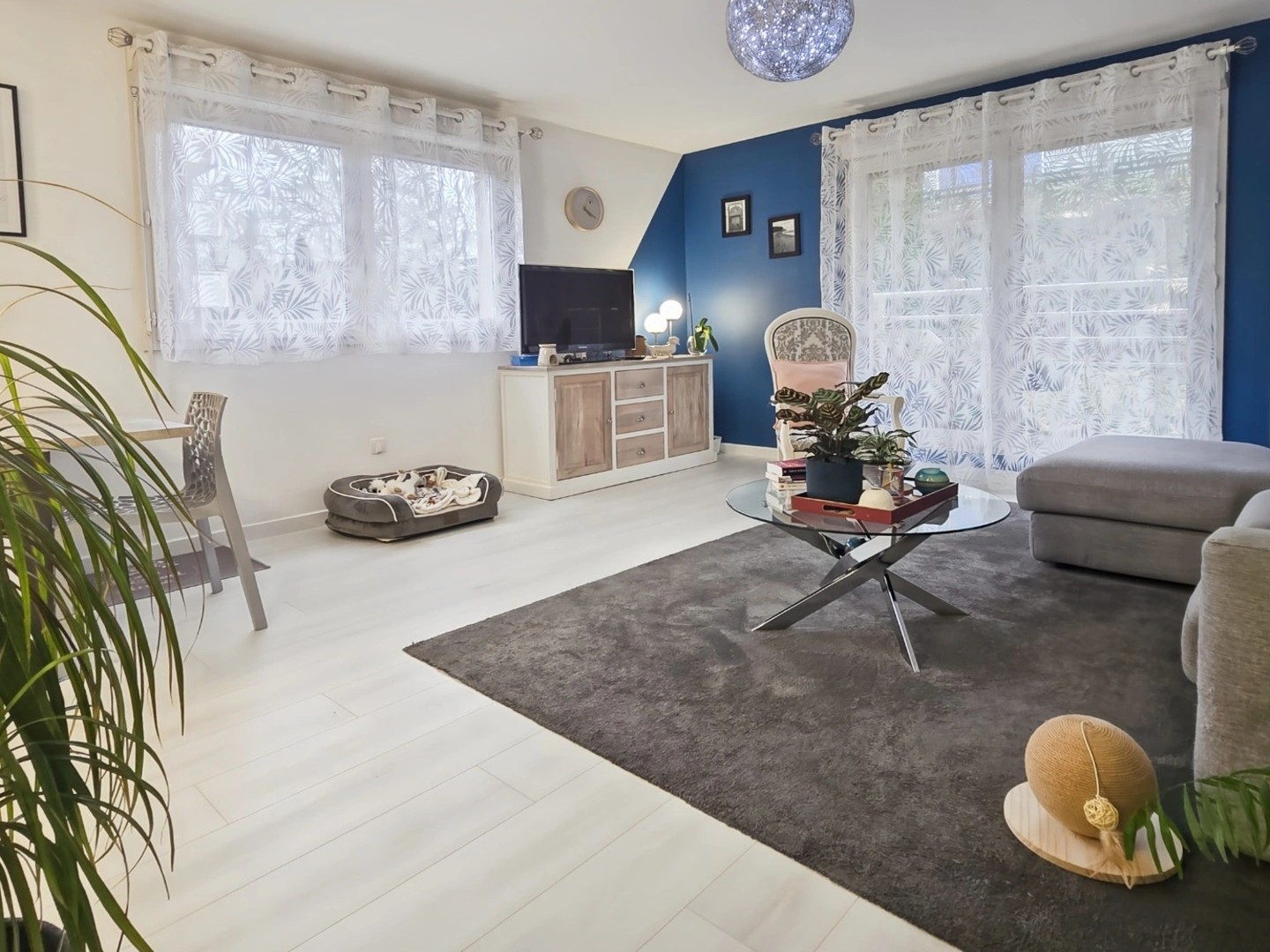 APPARTEMENT T3 63 m² BALCONS - CAVE - GARAGE - ASCENSEUR
