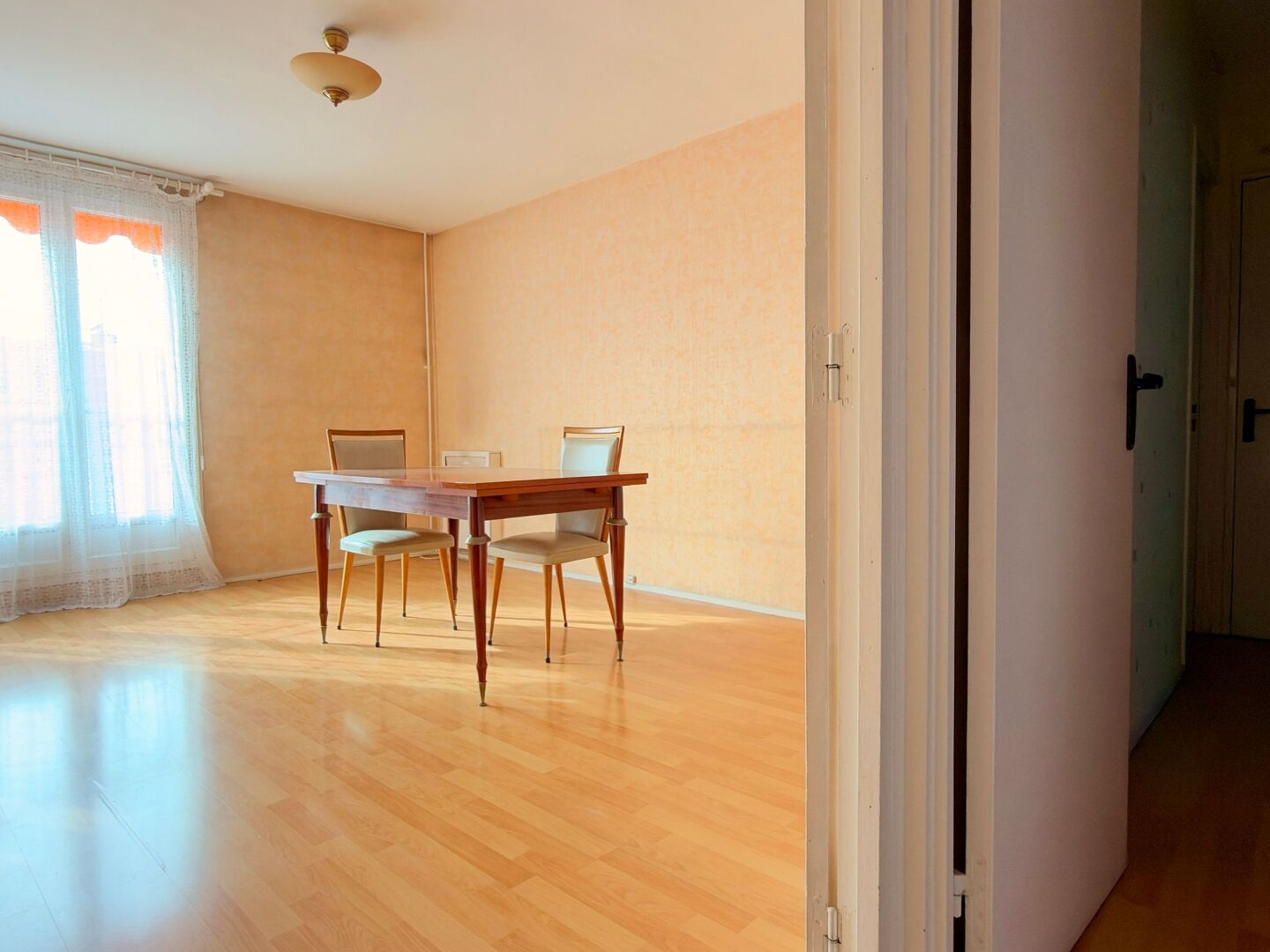 Appartement à vendre - 4 pièces - 67m2 - Neuilly-Sur-Marne (93330)