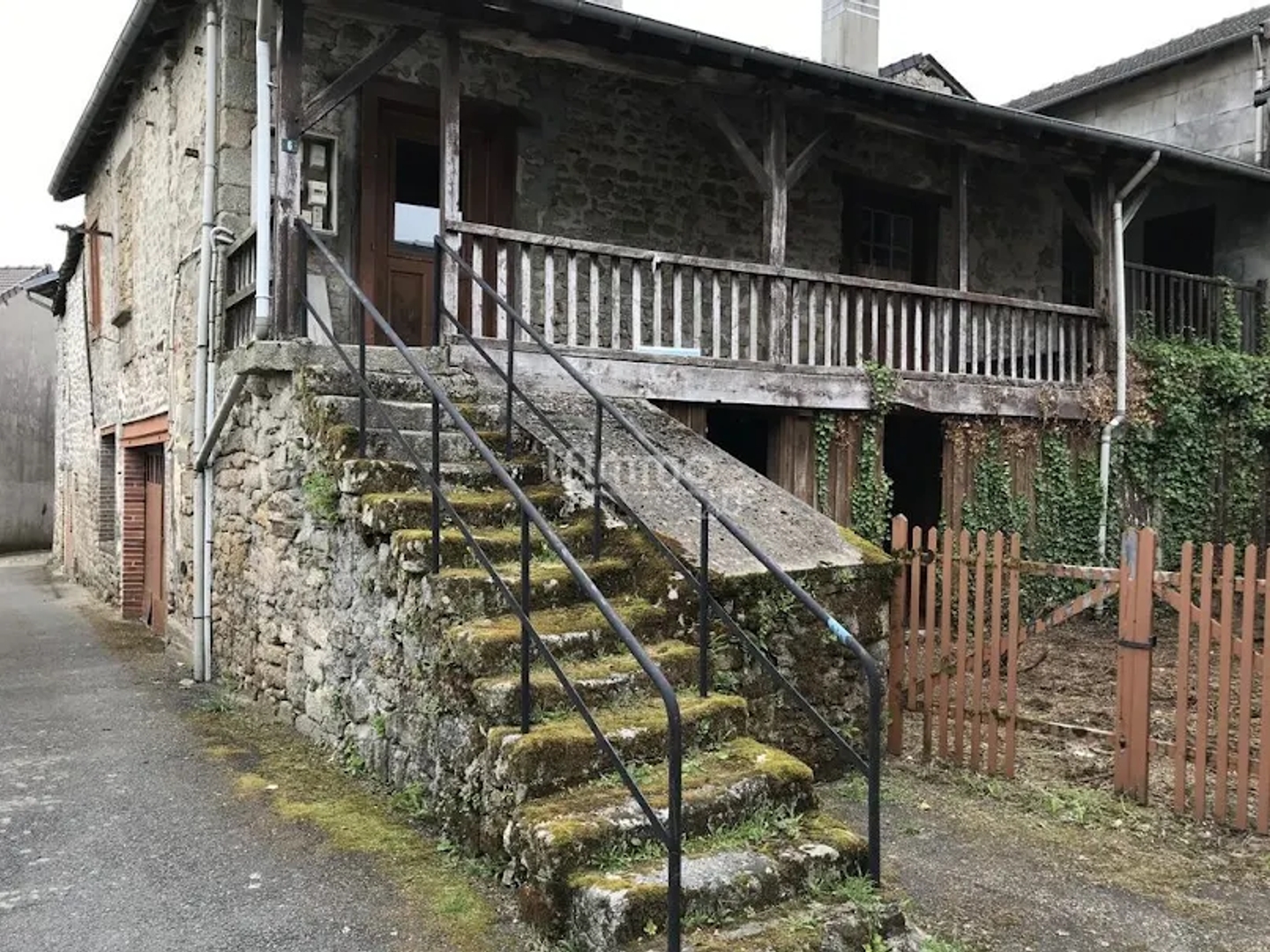 Maison à vendre - 15 pièces - 300m2 - Sauviat-Sur-Vige (87400)