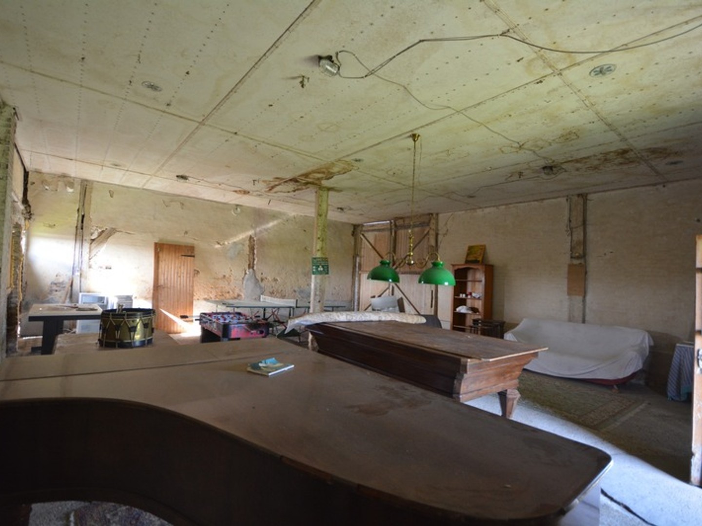 Locaux à vendre - 2 pièces - 540m2 - Chavigny-Bailleul (27220)