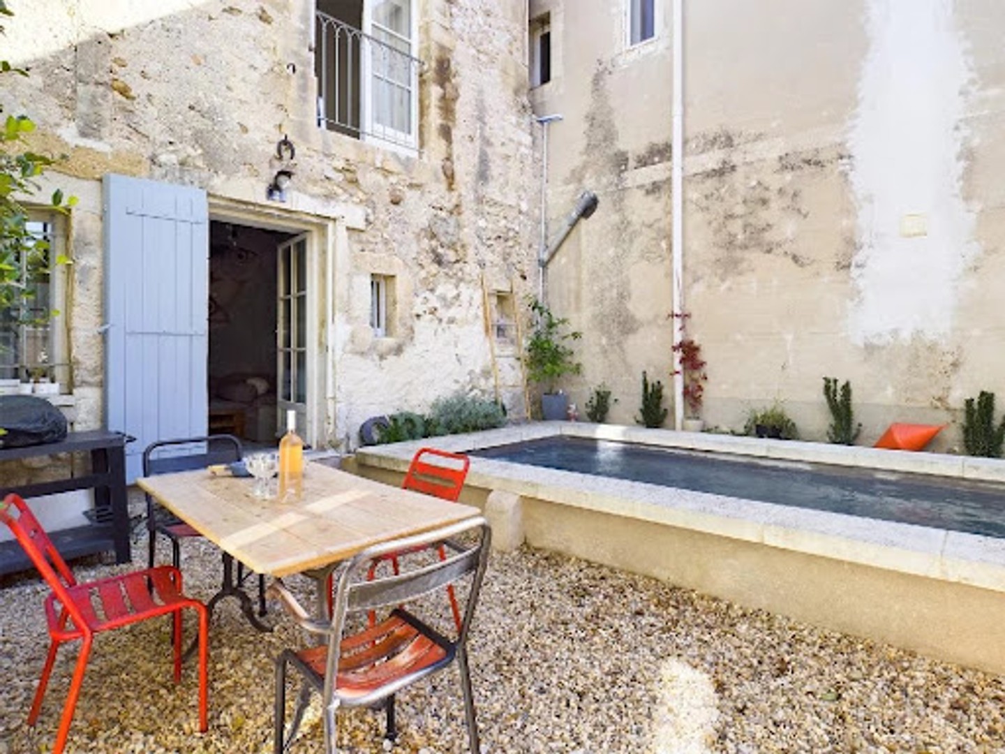 Maison à vendre - 7 pièces - 225m2 - Mouriès (13890)