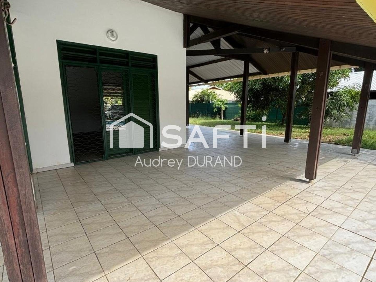 Maison à vendre - 8 pièces - 154m2 - Remire-Montjoly (97354)