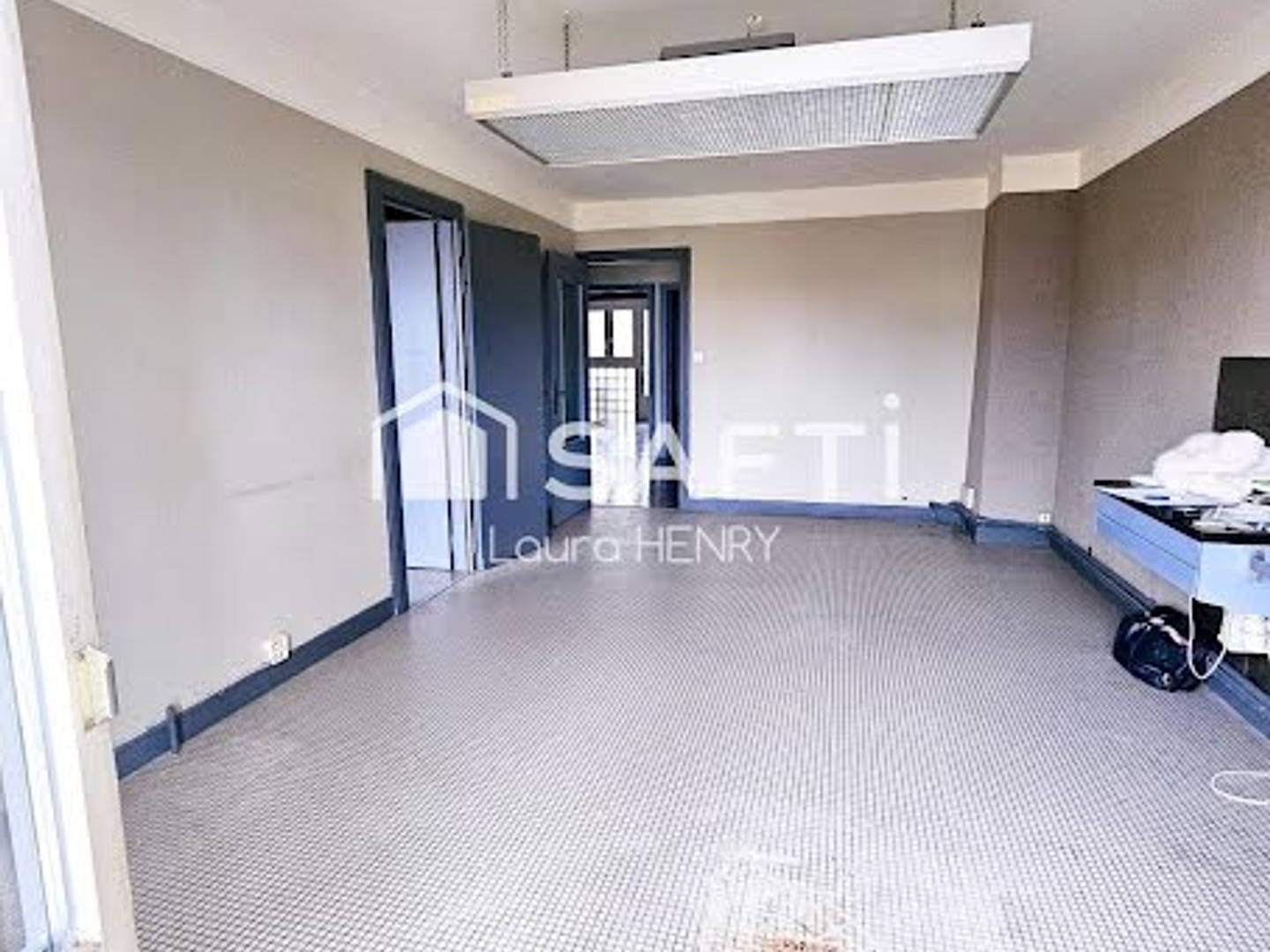 Locaux à vendre - 5 pièces - 82m2 - Verdun (55100)