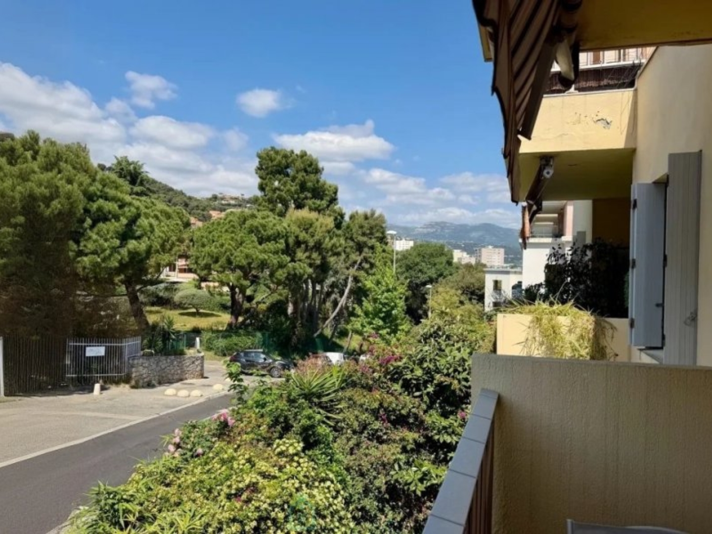 Appartement à vendre - 3 pièces - 62m2 - Saint-Laurent-Du-Var (06700)