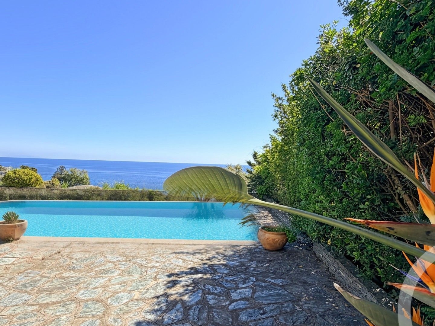Maison 6 pièces 261 m²