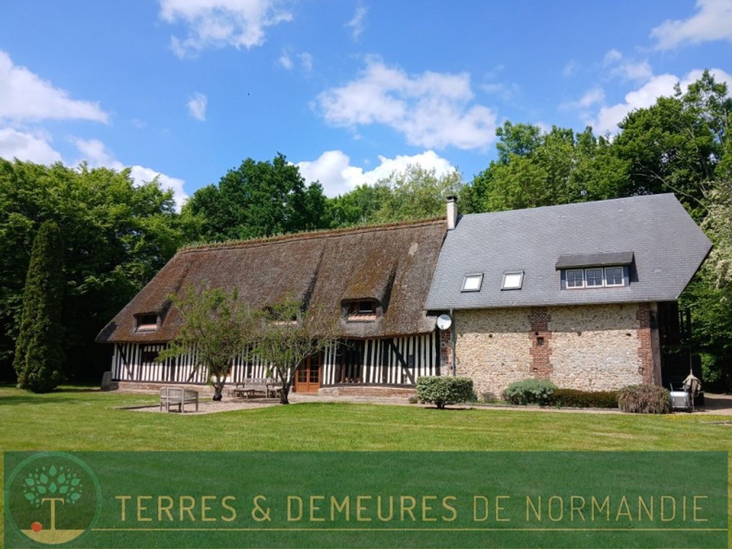Maison à vendre - 6 pièces - 181m2 - Moyaux (14590)