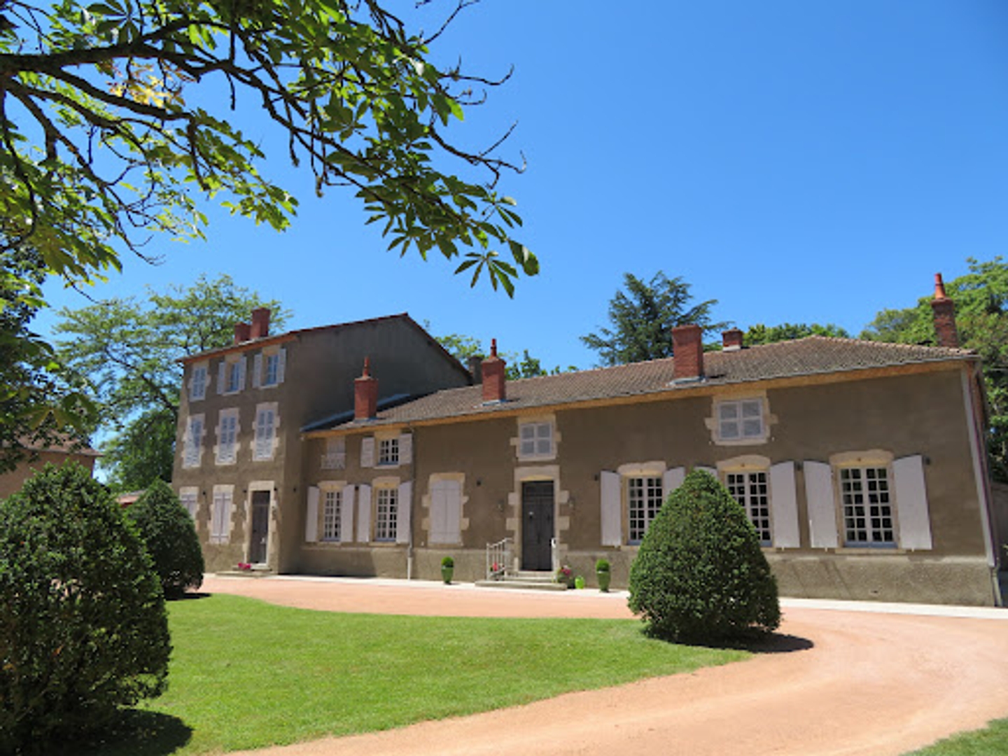 Maison à vendre - 18 pièces - 444m2 - Randan (63310)