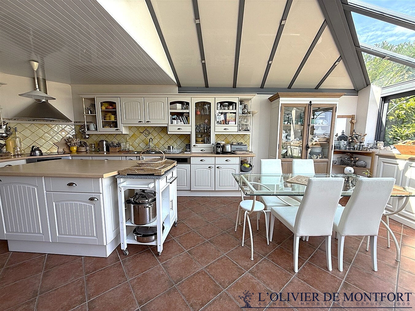 Maison à vendre - 8 pièces - 216m2 - Montfort-L'amaury (78490)