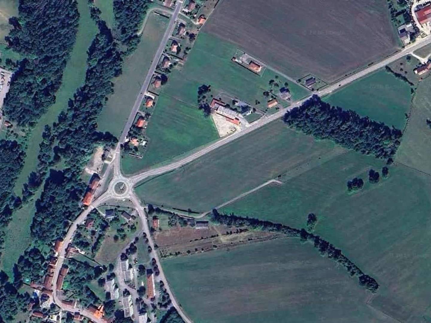 À vendre 3 ha de terrain industriel à Bonvillet