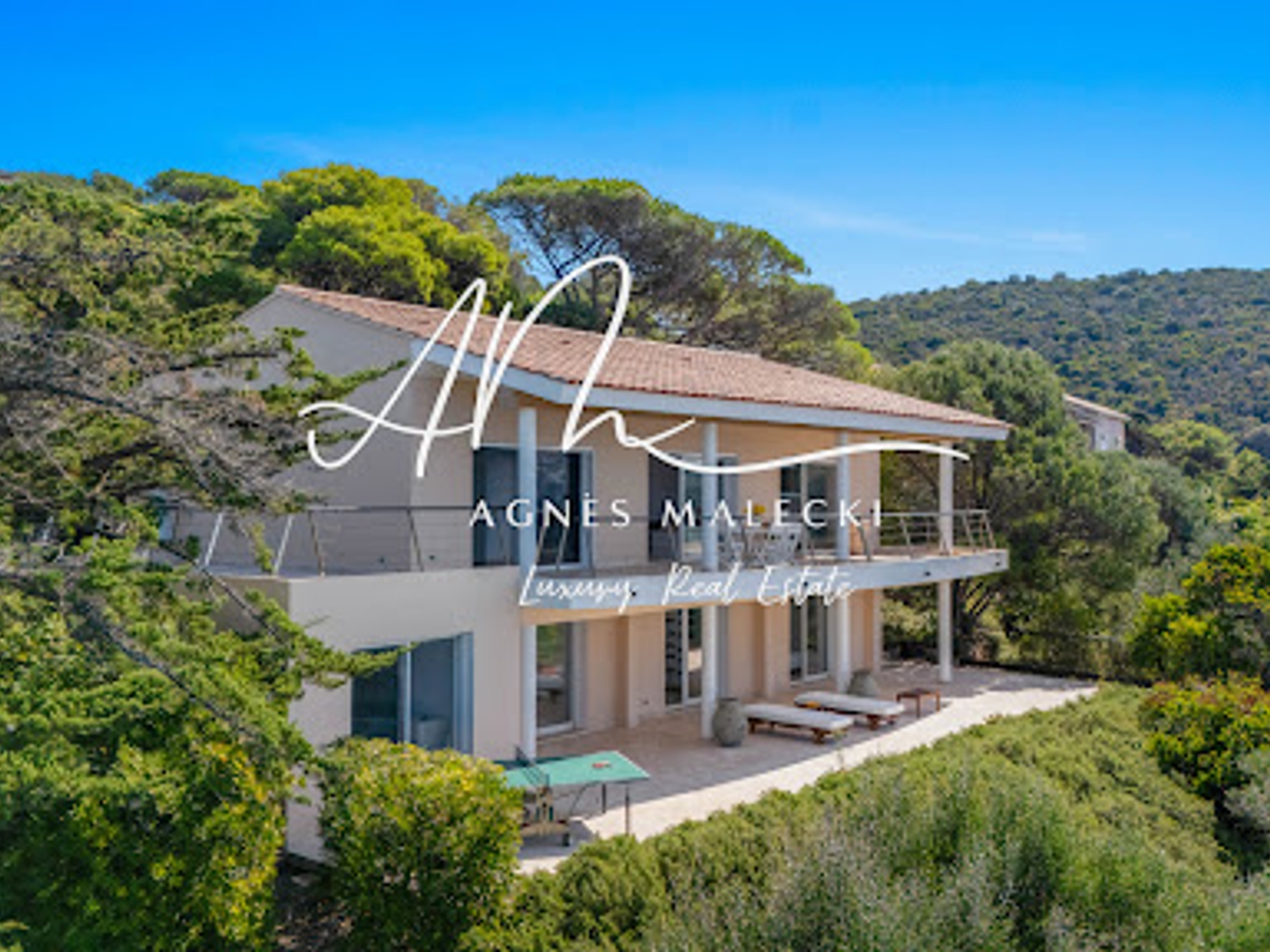 Maison à vendre - 5 pièces - 188m2 - Hyères (83400)