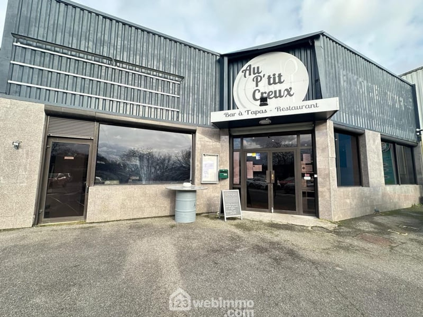 Bureaux à vendre - 8 pièces - 372m2 - Laon (02000)