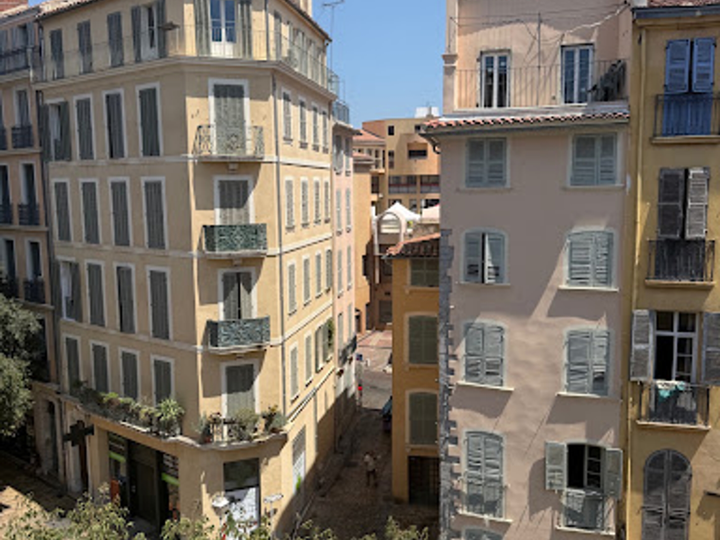 Propriété 3 pièces 350 m²