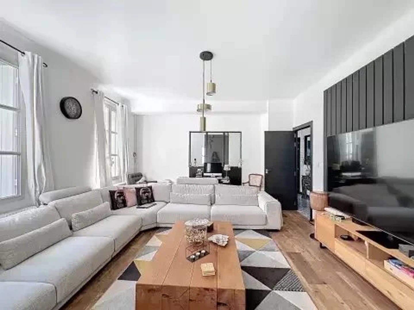 Propriété 7 pièces 154 m²