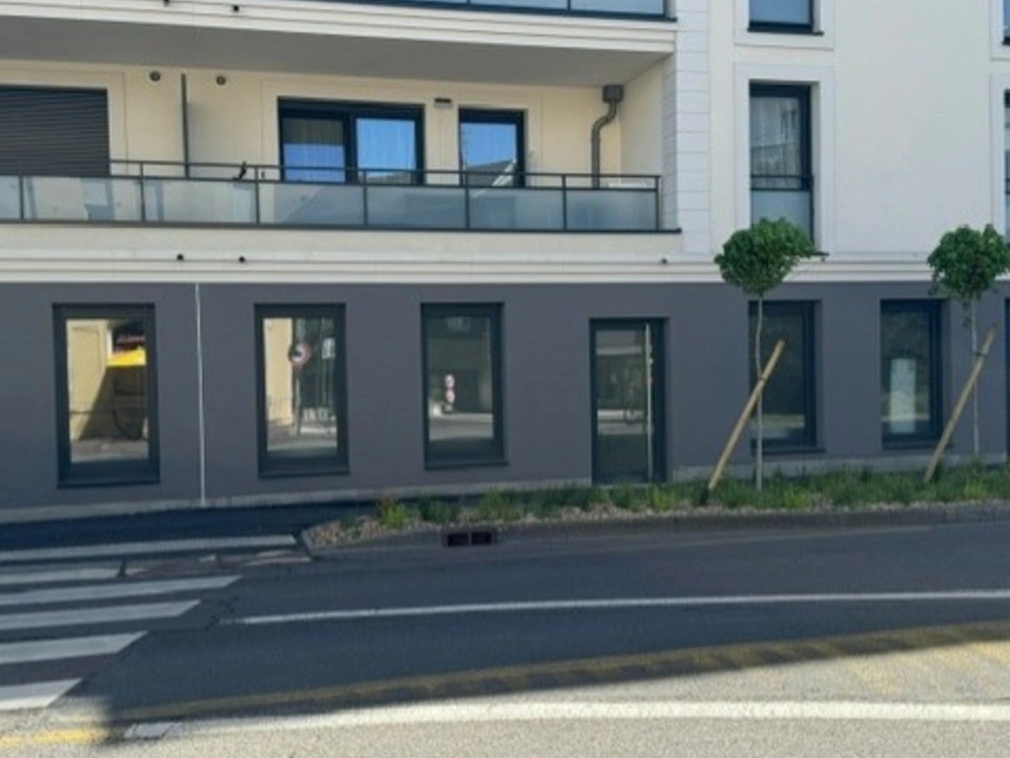 Commerce 1 pièce 88 m²