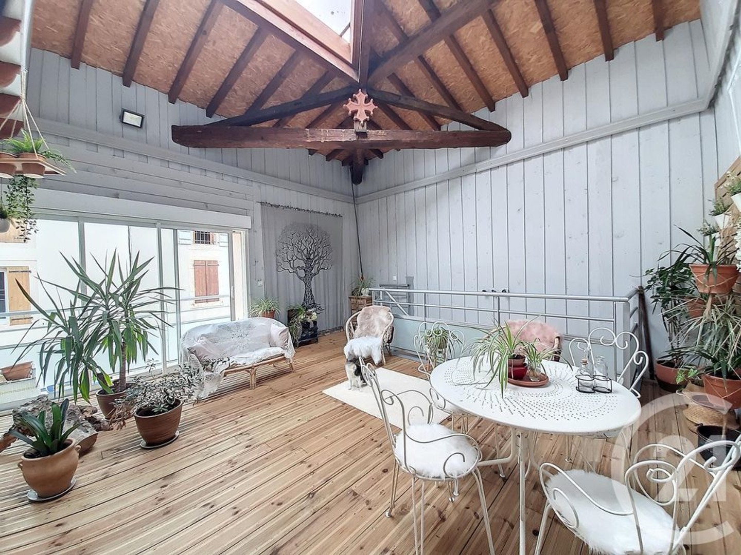 Maison 5 pièces 277 m²