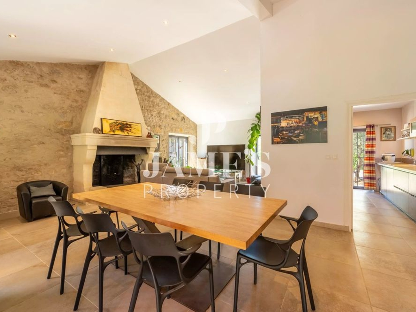 Maison à vendre - 8 pièces - 295m2 - Eygalières (13810)
