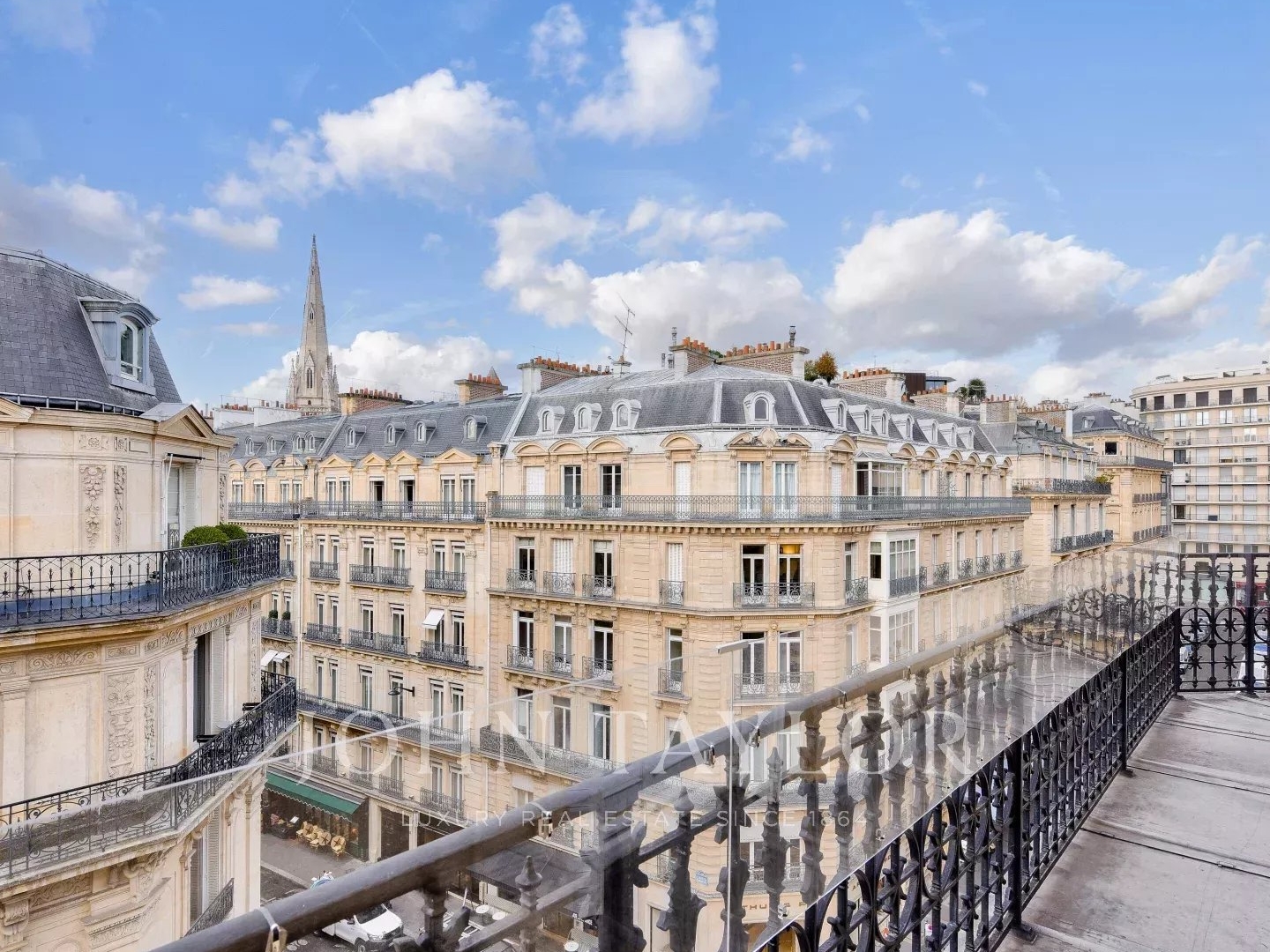 Appartement à vendre - 6 pièces - 150m2 - Paris 8e (75008)