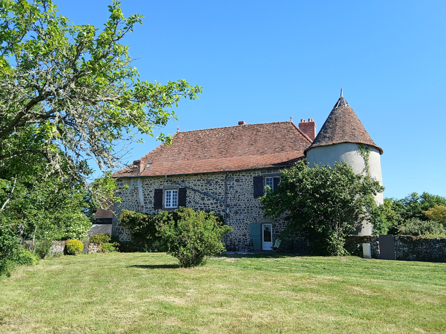 Maison à vendre - 10 pièces - 250m2 - Guéret (23000)