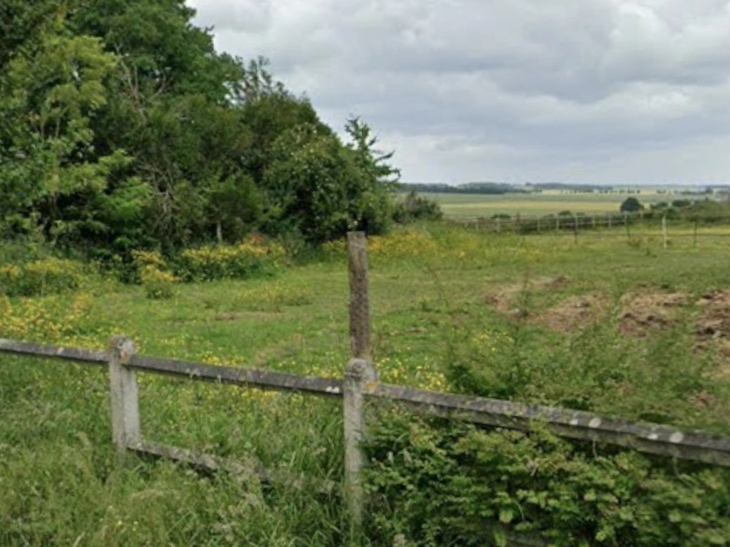 Terrain 1170 m²