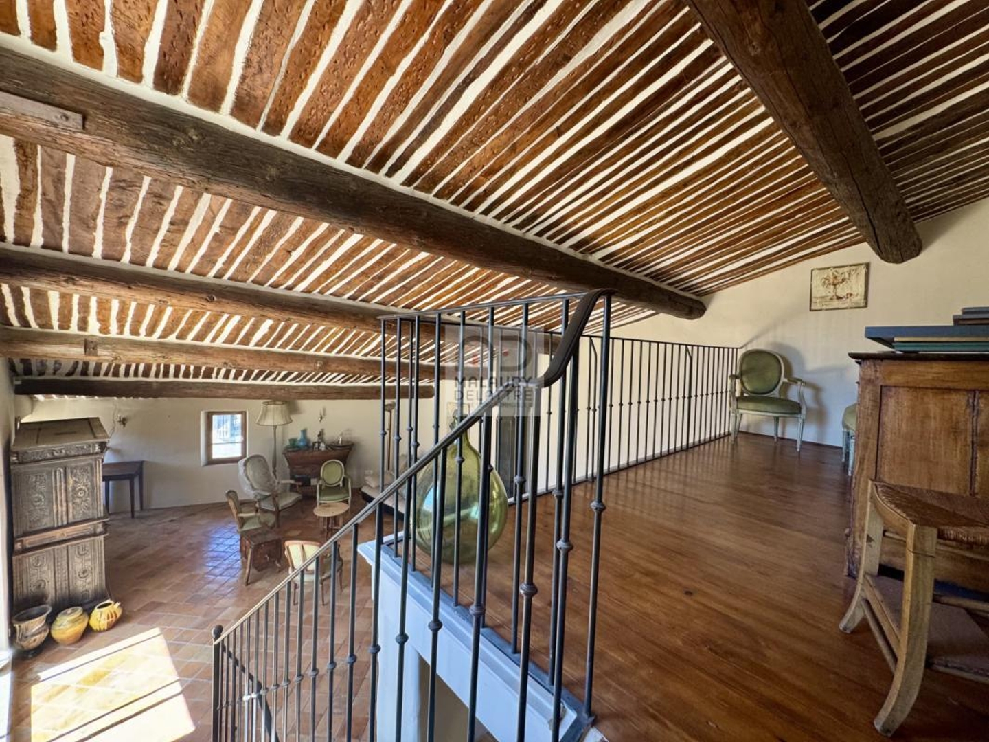 Maison à vendre - 8 pièces - 320m2 - Lambesc (13410)