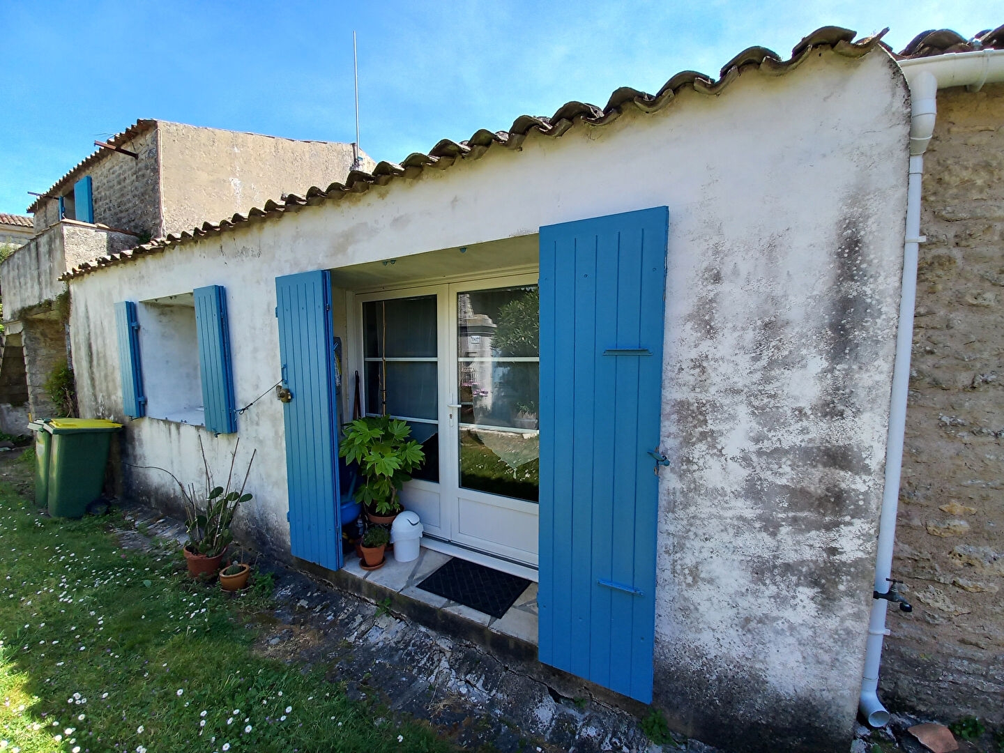 Maison à vendre - 2 pièces - 35m2 - Saint-Georges-D'o... (17190)