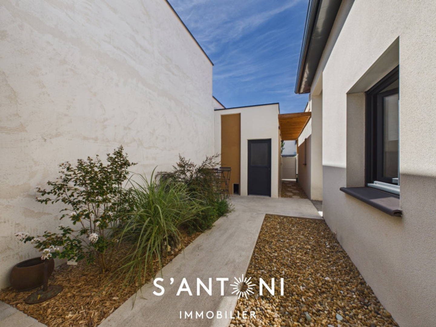 Maison à vendre - 5 pièces - 109m2 - Saint-Thibéry (34630)