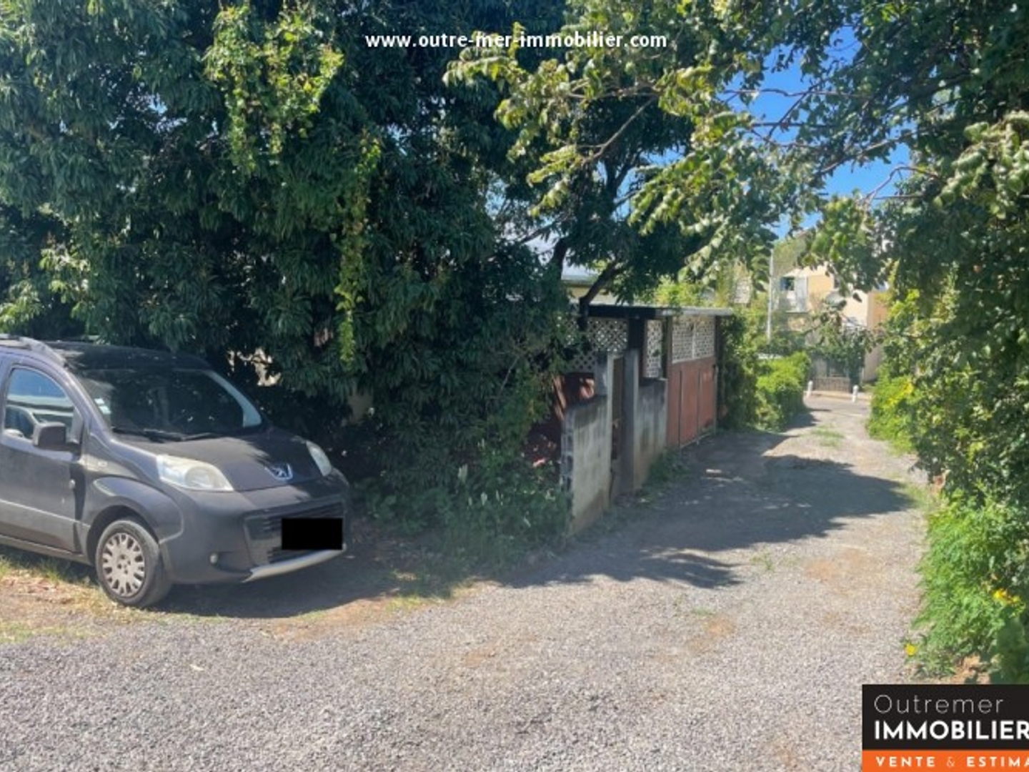 Maison à vendre - 7 pièces - 208m2 - Saint-Pierre (97410)