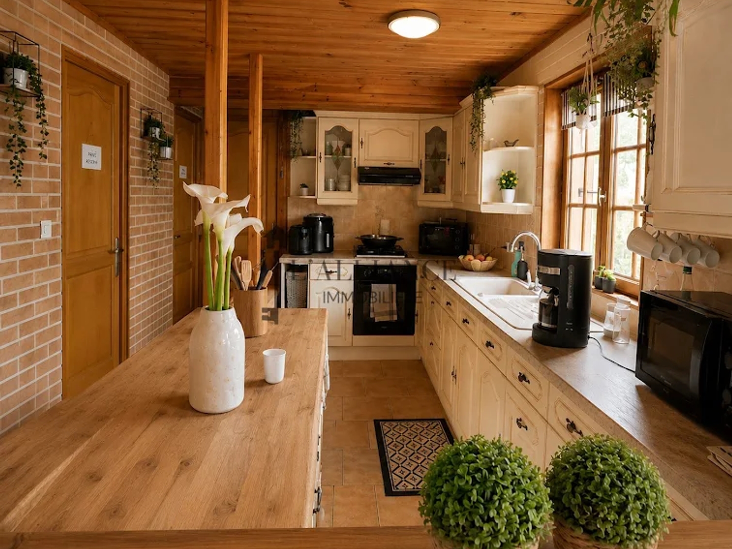 Maison à vendre - 7 pièces - 166m2 - Neuilly-Le-Dien (80150)