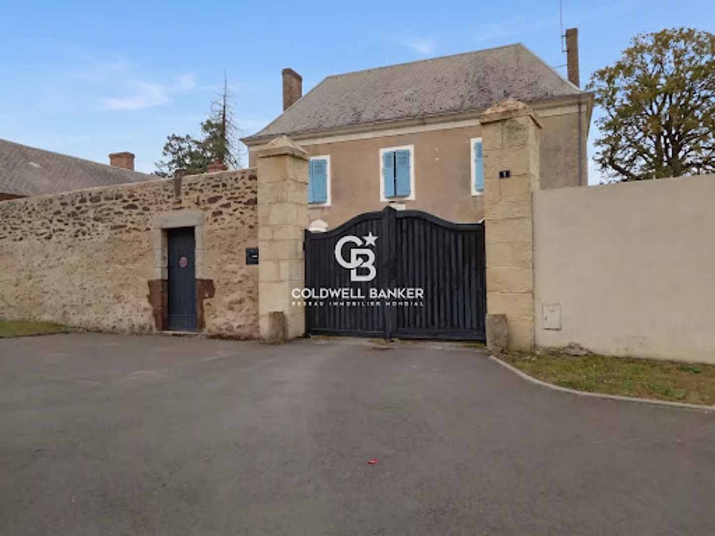Maison 8 pièces 275 m²