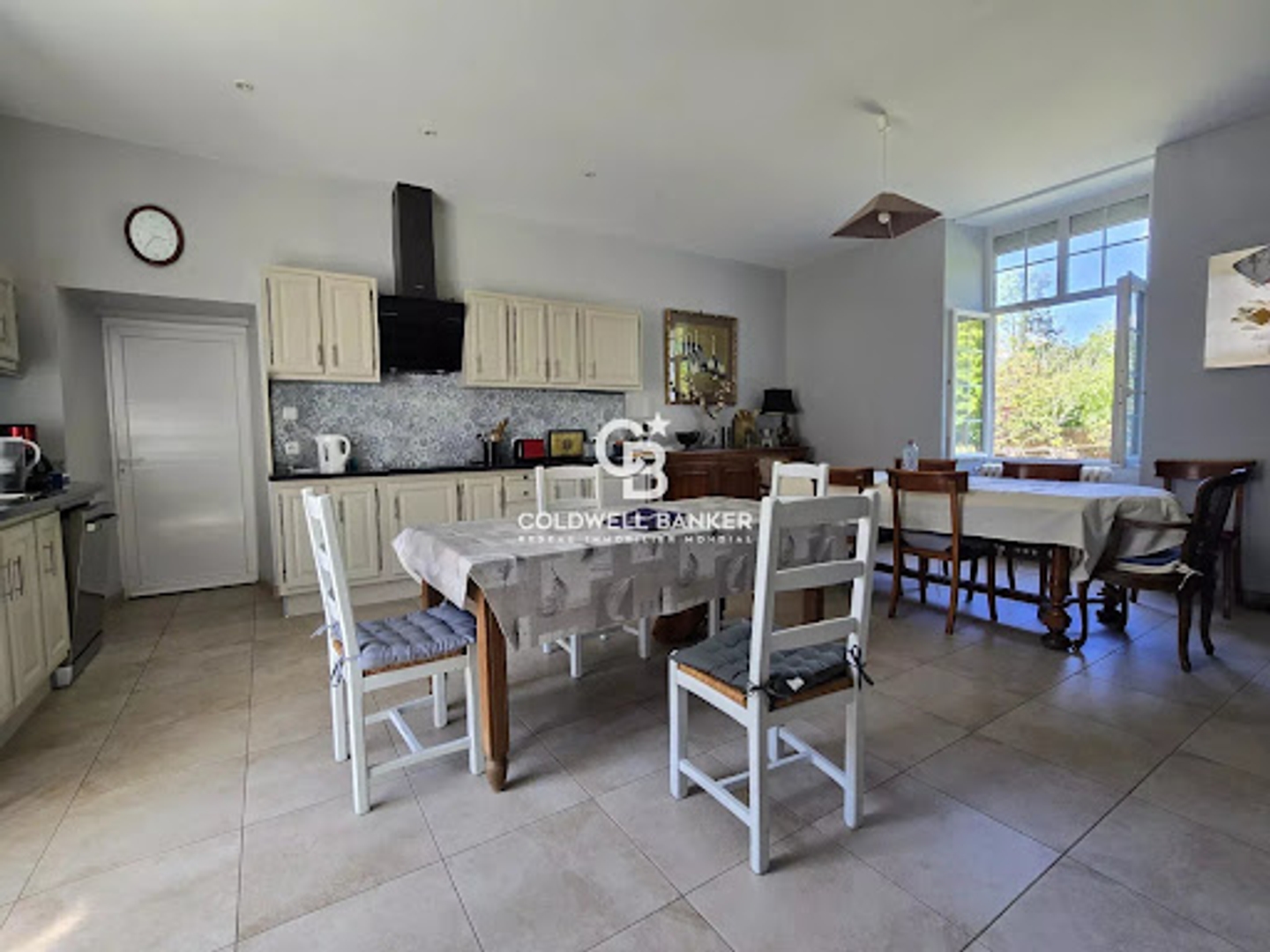 Maison à vendre - 8 pièces - 275m2 - Saint-Mars-D'outillé (72220)