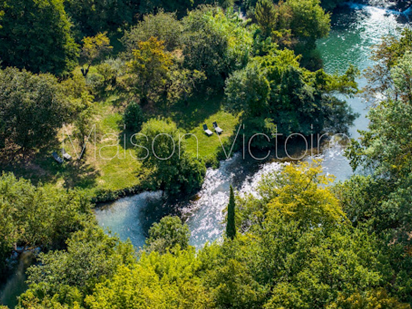 Maison à vendre - 1313m2 - L'isle-Sur-La-Sorgue (84800)