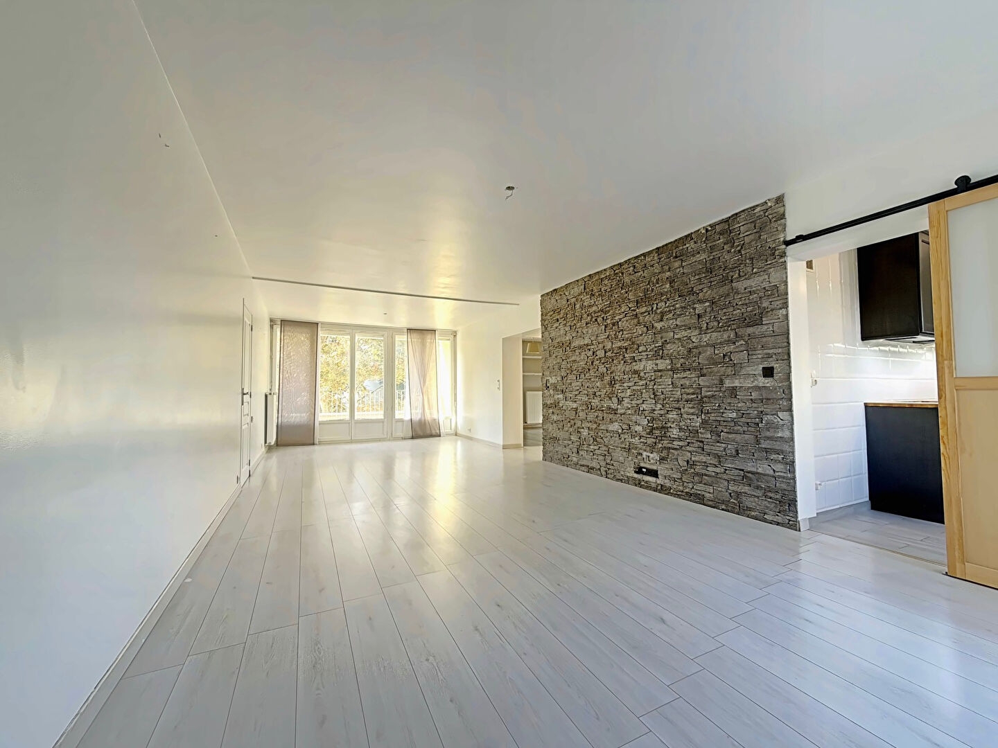 Appartement 5 pièces à vendre à Reims - Secteur Europe, vue sur parc