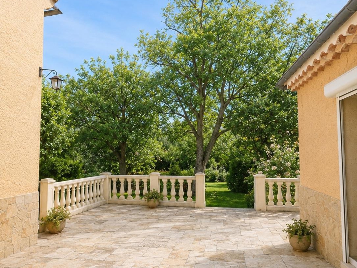 Maison à vendre - 5 pièces - 250m2 - Aix-En-Provence (13090)
