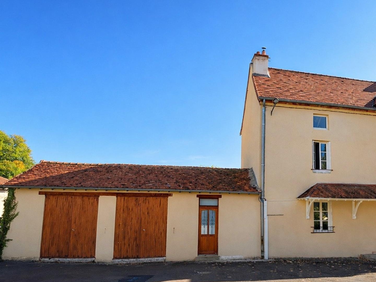 Ensemble immobilier évolutif au centre du village