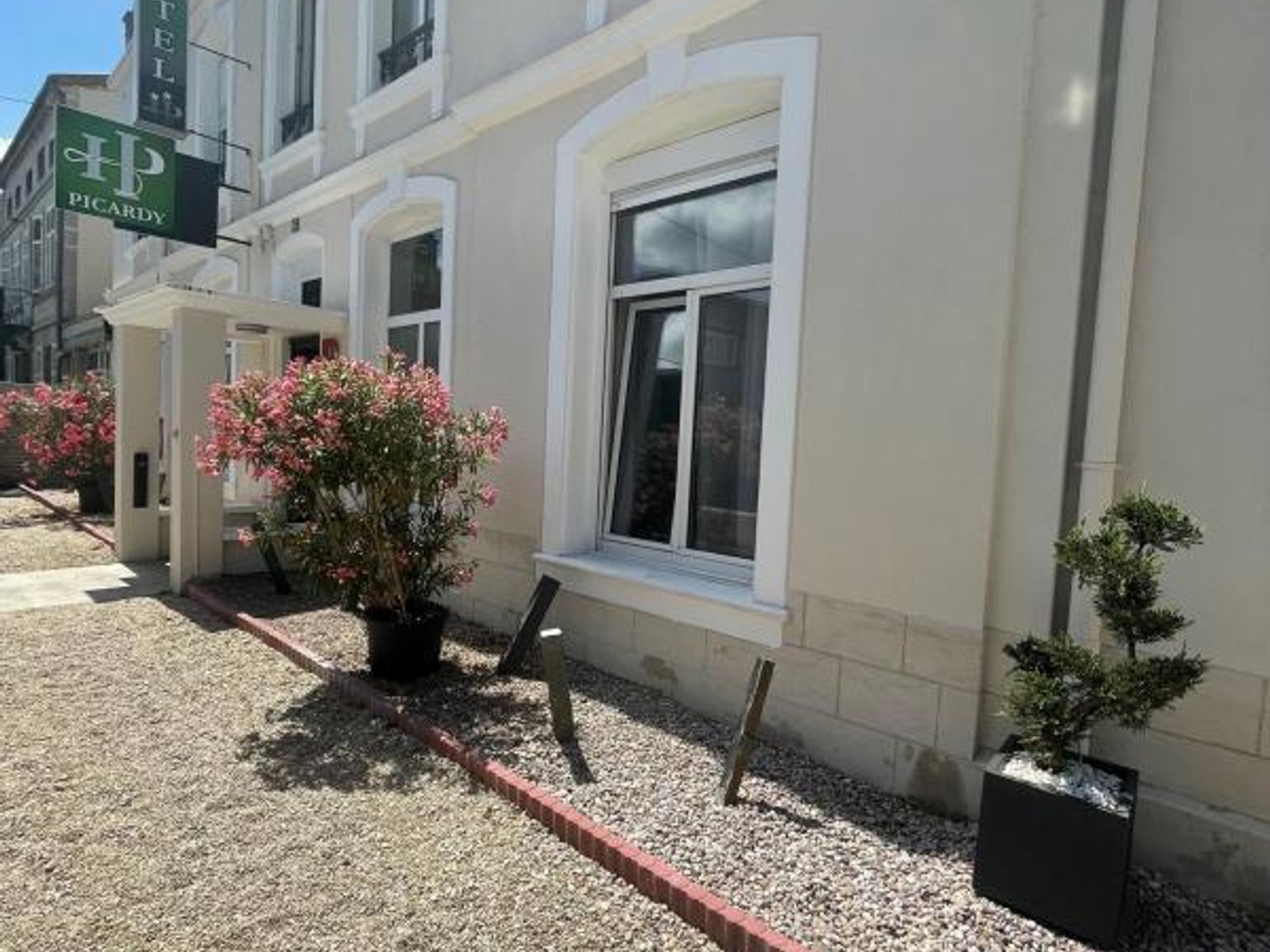 Bureaux à vendre - 1 pièce - 300m2 - Saint-Dizier (52100)