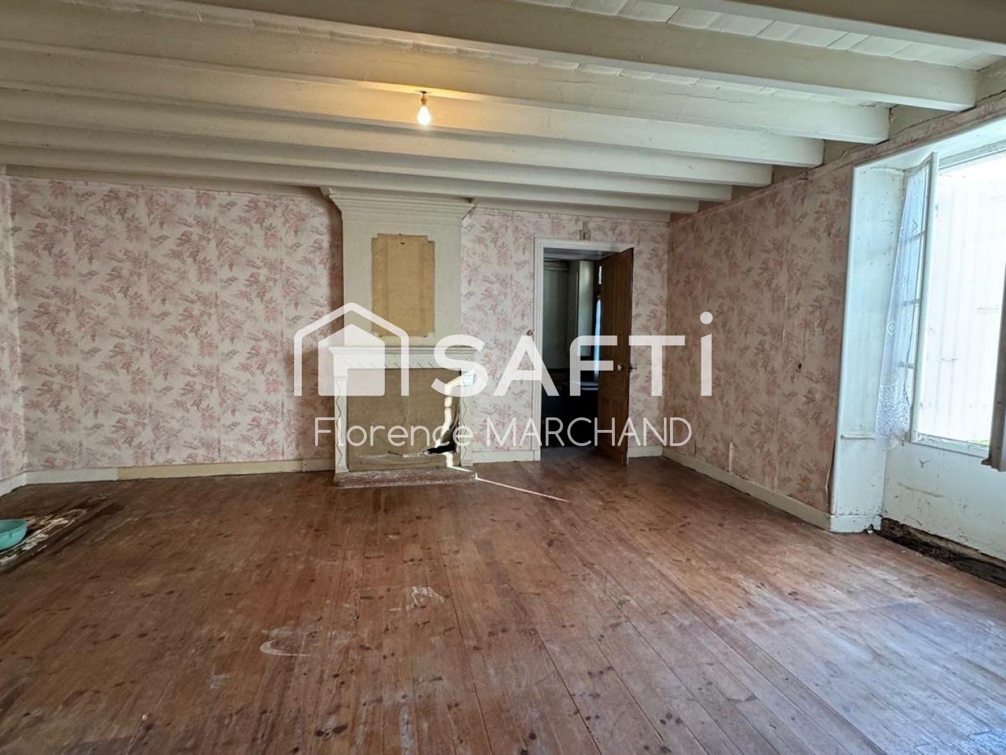Maison à vendre - 4 pièces - 189m2 - Saint-Georges-De-Rex (79210)