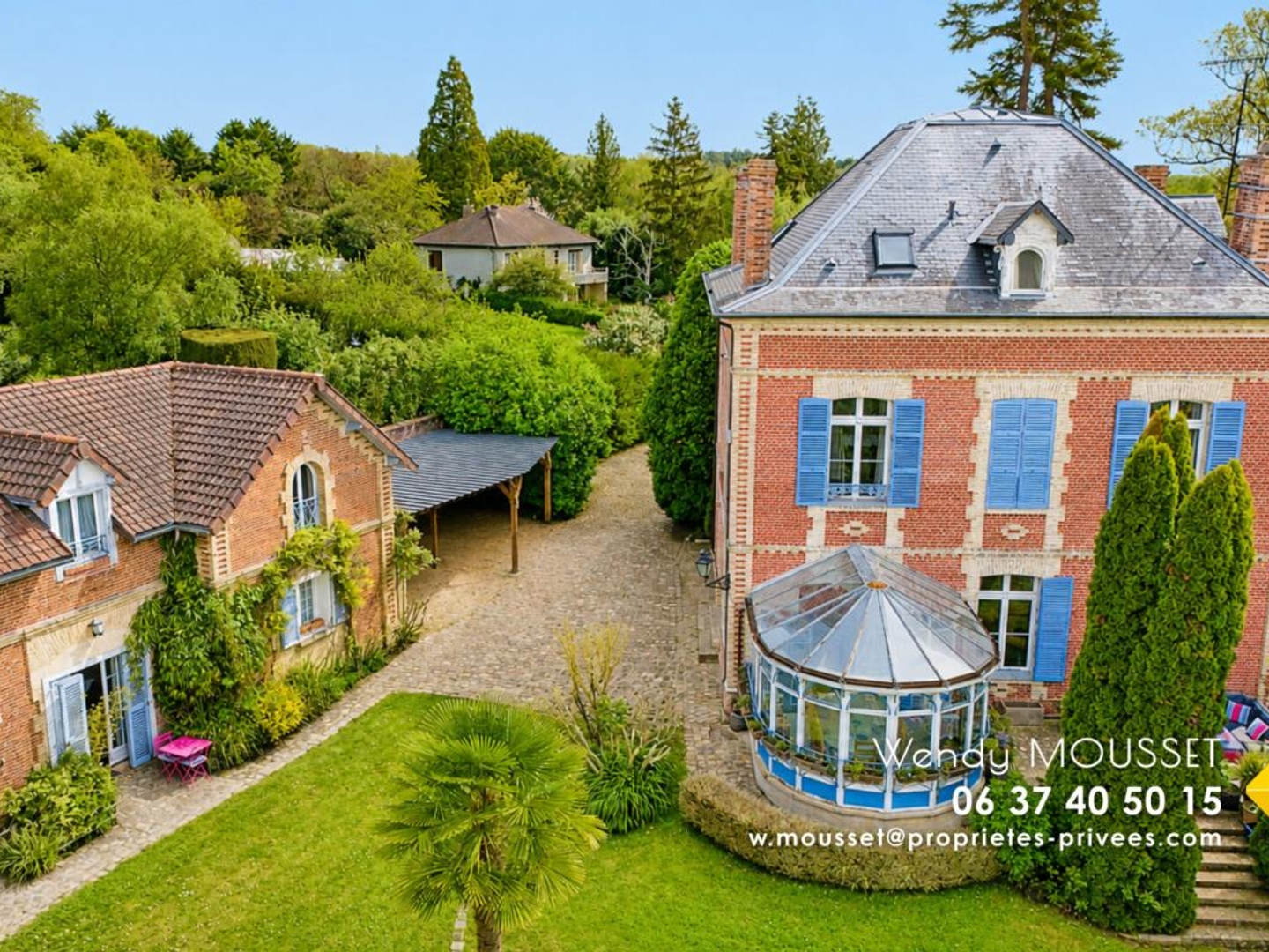 Maison à vendre - 11 pièces - 247m2 - Chavenay (78450)