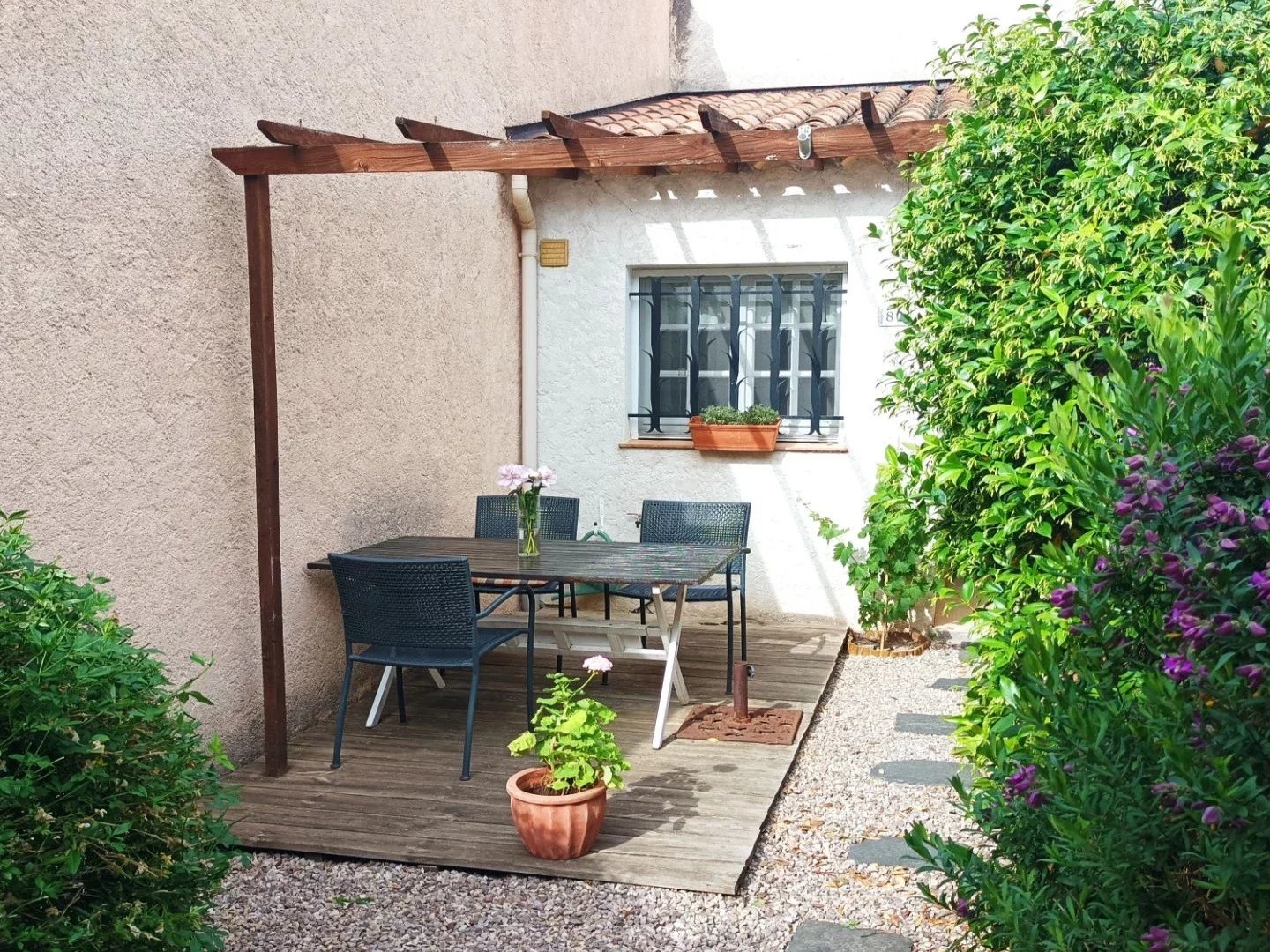Maison à vendre - 6 pièces - 95m2 - Roquebrune-Sur-Ar... (83520)