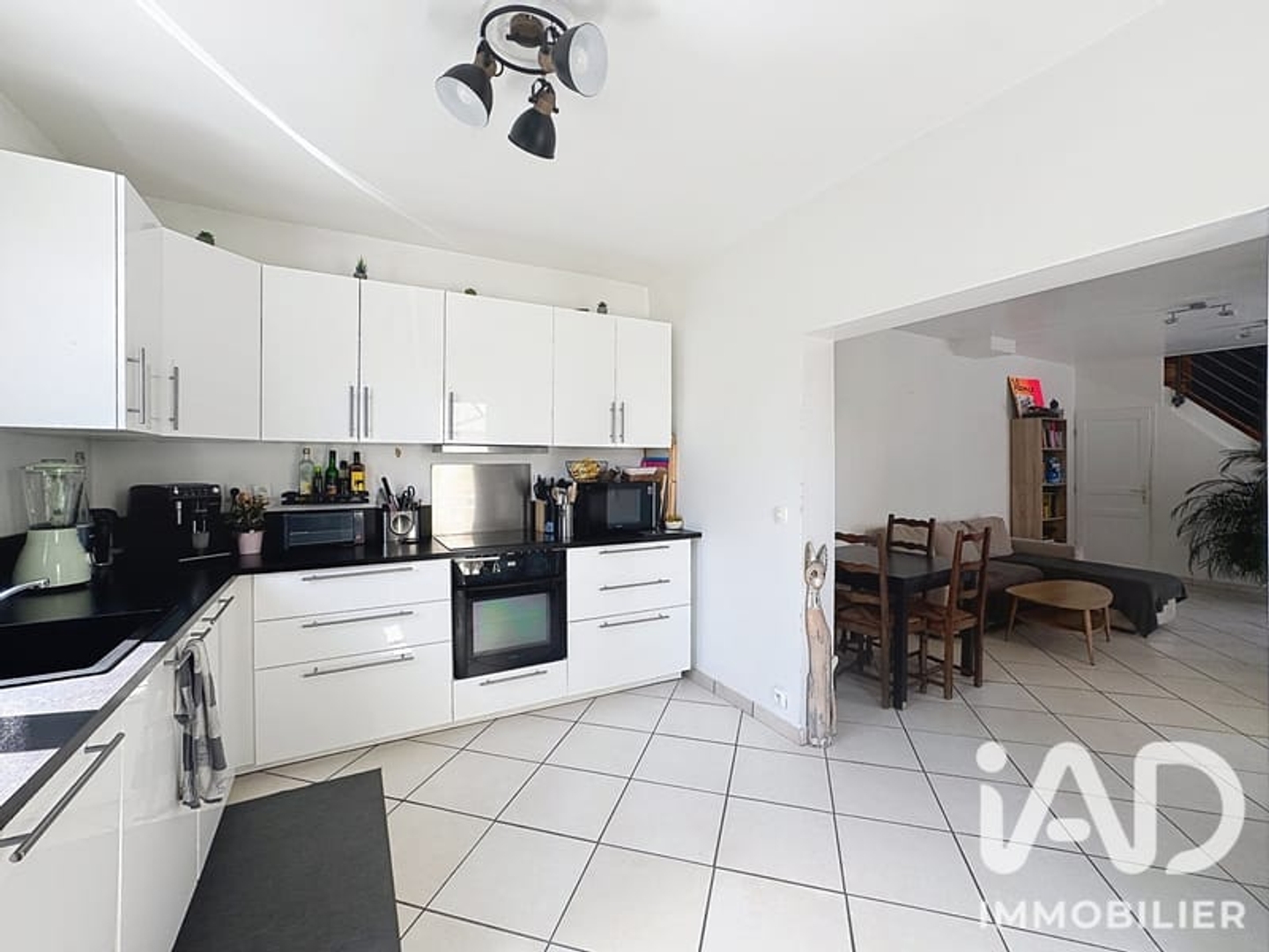 Maison à vendre - 4 pièces - 100m2 - Le Mesnil-Le-Roi (78600)