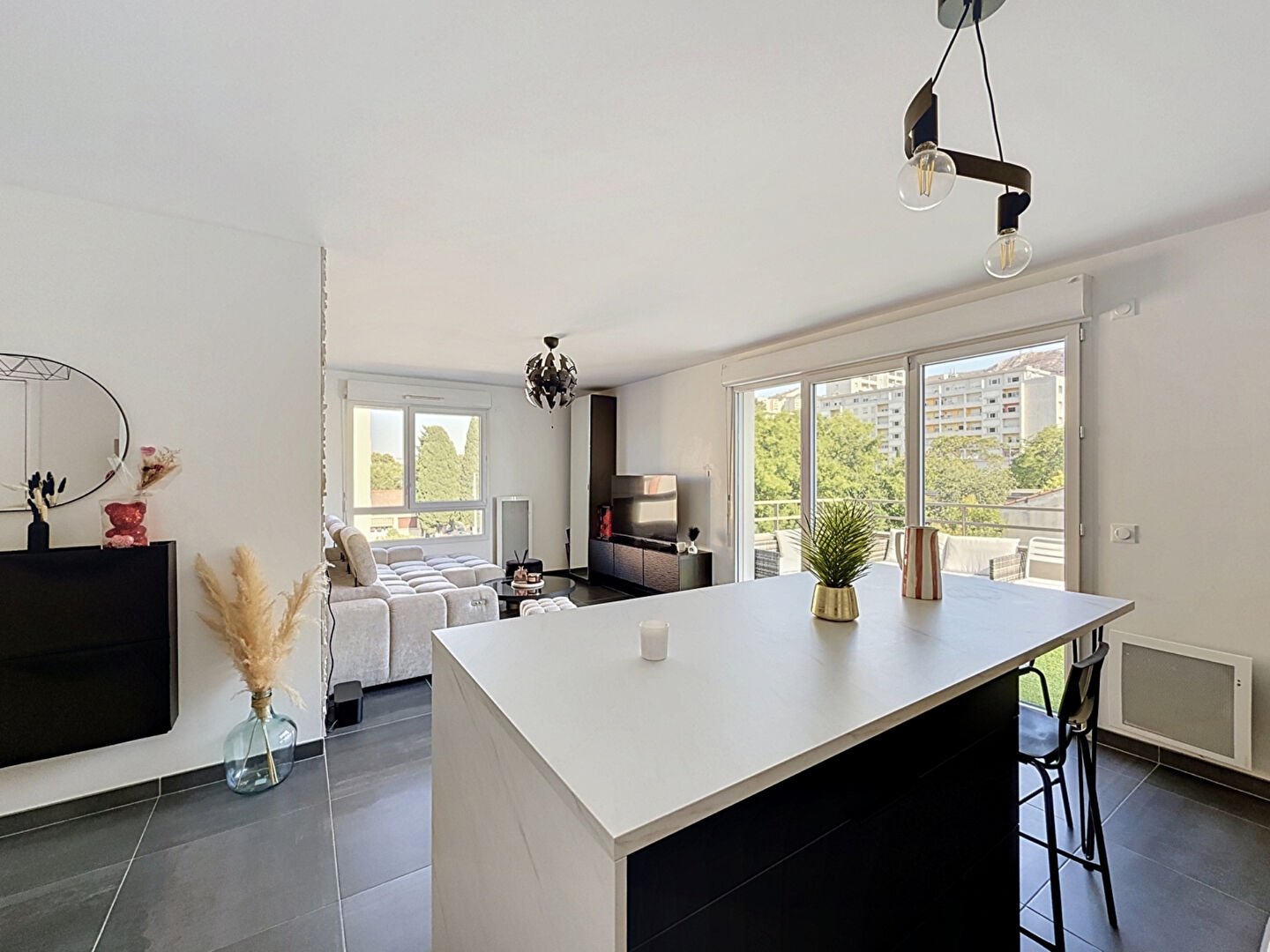Appartement à vendre - 3 pièces - 61m2 - Marseille 11e (13011)