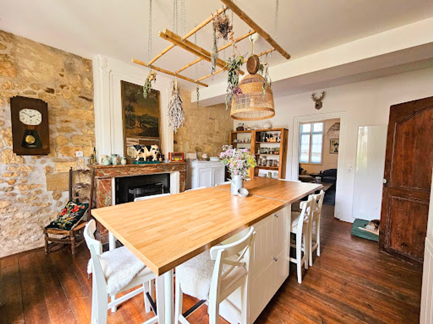 Maison à vendre - 8 pièces - 179m2 - Saintes (17100)