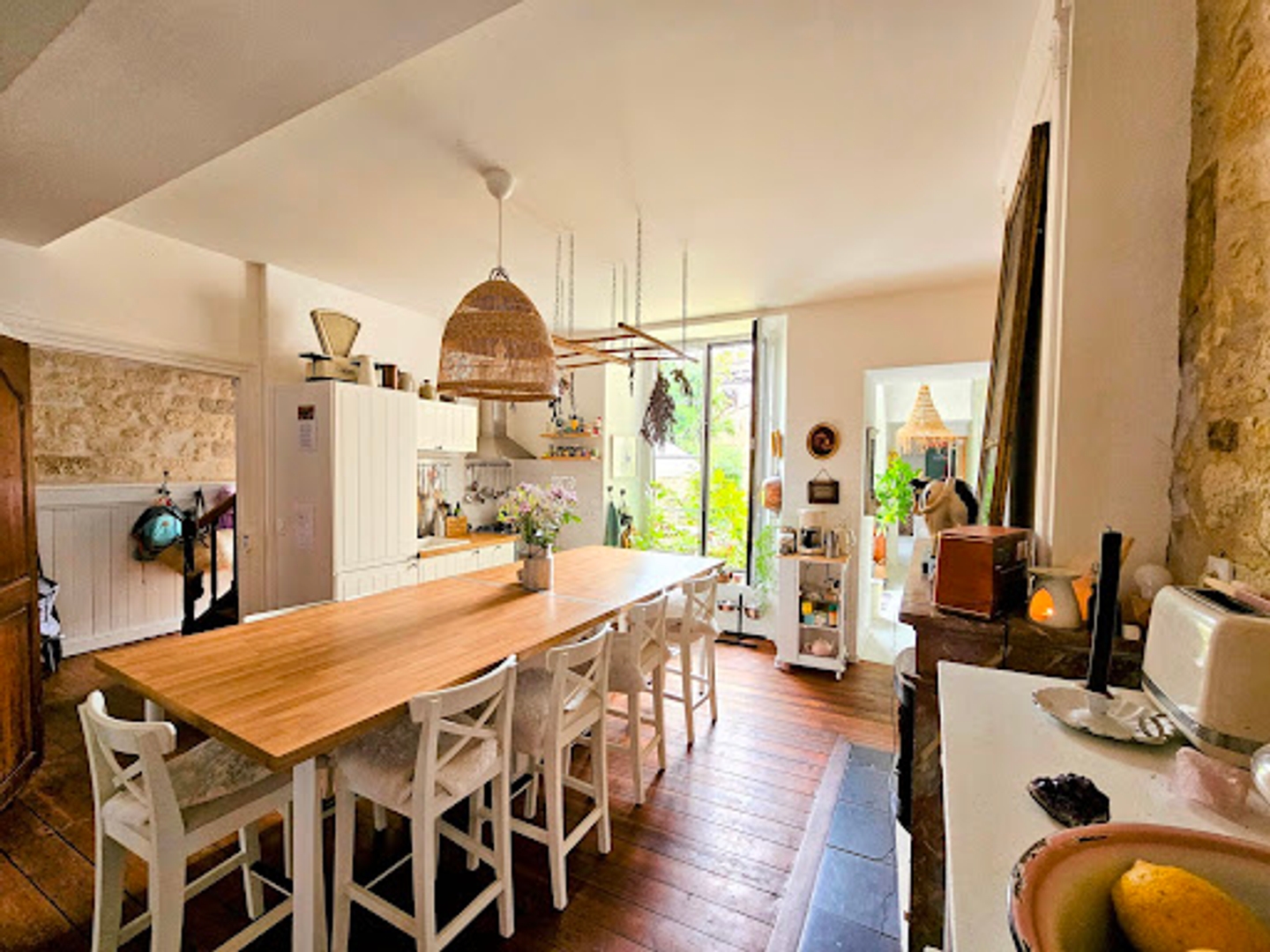 Maison à vendre - 8 pièces - 179m2 - Saintes (17100)